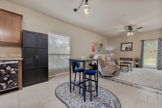 149 Golden Wren, San Antonio, TX 78253