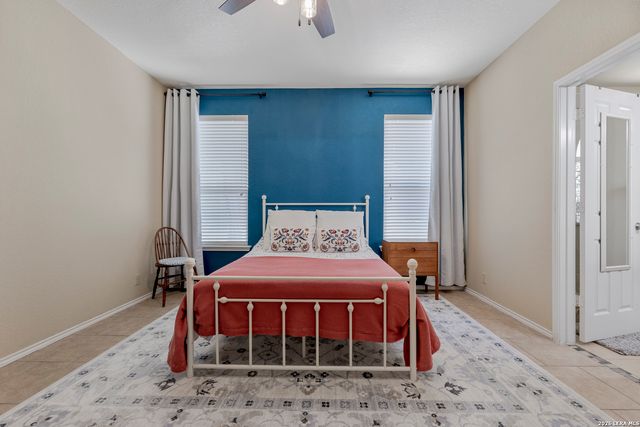 149 Golden Wren, San Antonio, TX 78253