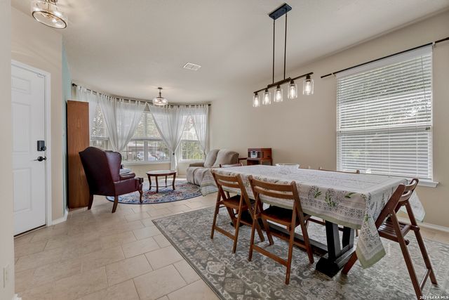 149 Golden Wren, San Antonio, TX 78253