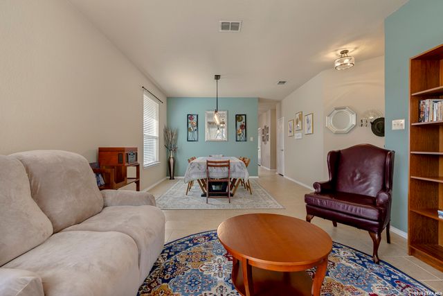 149 Golden Wren, San Antonio, TX 78253