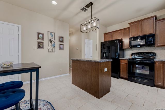 149 Golden Wren, San Antonio, TX 78253