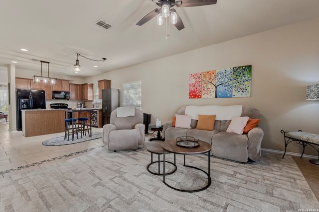 149 Golden Wren, San Antonio, TX 78253