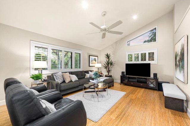 6430 Oak Hill Dr, Granite Bay, CA 95746