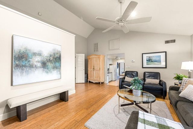 6430 Oak Hill Dr, Granite Bay, CA 95746