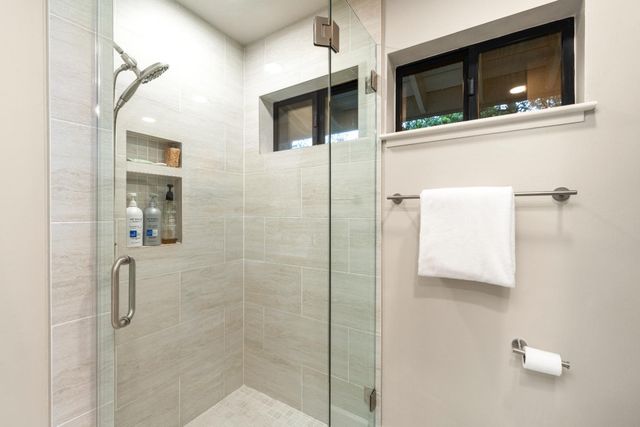 6430 Oak Hill Dr, Granite Bay, CA 95746