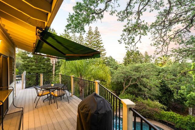 6430 Oak Hill Dr, Granite Bay, CA 95746