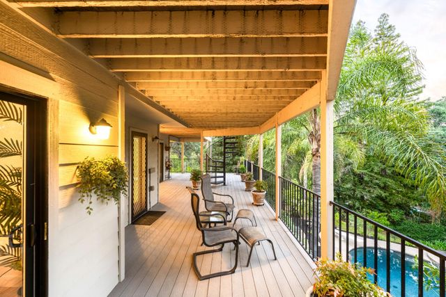 6430 Oak Hill Dr, Granite Bay, CA 95746