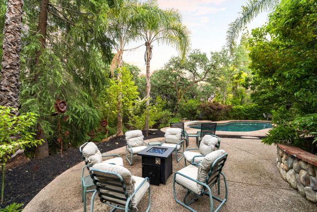 6430 Oak Hill Dr, Granite Bay, CA 95746