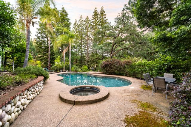 6430 Oak Hill Dr, Granite Bay, CA 95746