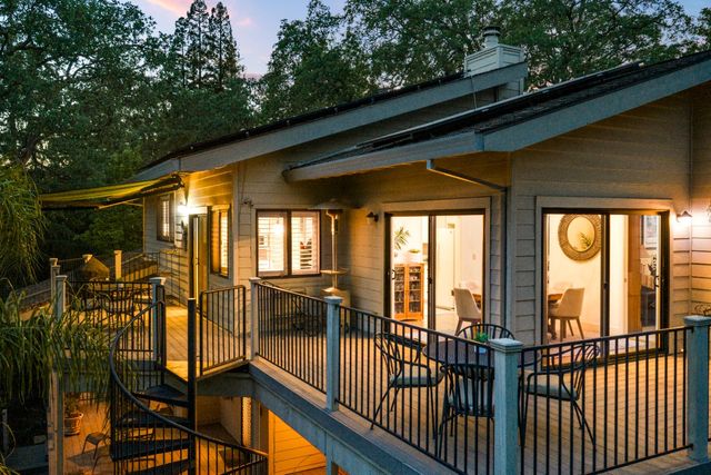 6430 Oak Hill Dr, Granite Bay, CA 95746