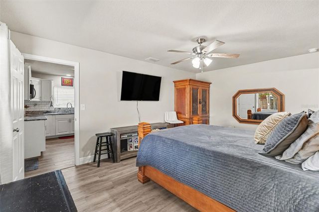 604 N PENNSYLVANIA AVENUE, Plant City, FL 33563