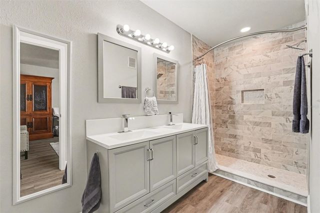 604 N PENNSYLVANIA AVENUE, Plant City, FL 33563