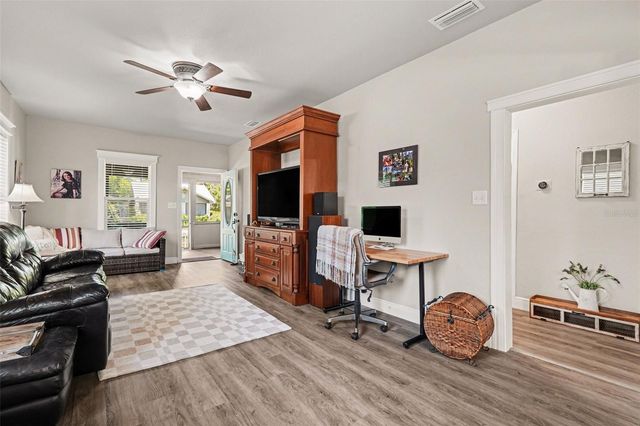 604 N PENNSYLVANIA AVENUE, Plant City, FL 33563