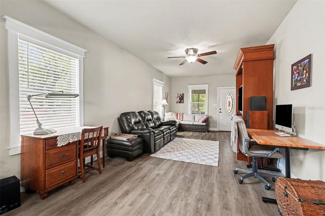 604 N PENNSYLVANIA AVENUE, Plant City, FL 33563