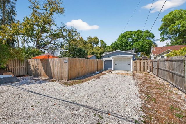 2566 14TH AVENUE N, St Petersburg, FL 33713