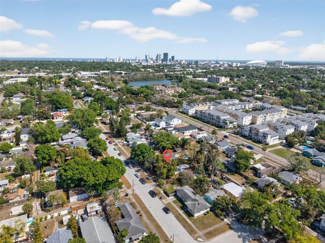 2566 14TH AVENUE N, St Petersburg, FL 33713