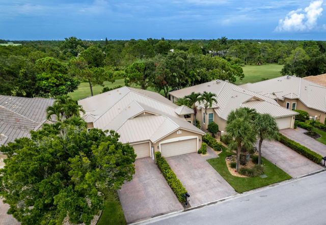 3751 NW Willow Creek Drive, Jensen Beach, FL 34957