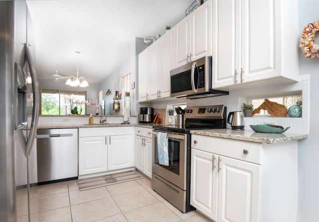 3751 NW Willow Creek Drive, Jensen Beach, FL 34957