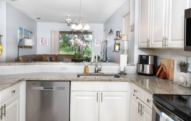 3751 NW Willow Creek Drive, Jensen Beach, FL 34957