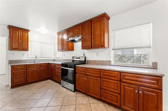 306 N Orange, Rialto, CA 92376