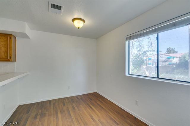 2220 Pine Breeze Lane 103, Las Vegas, NV 89119