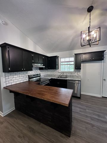 112 Bavaria Rd, Hohenwald, TN 38462