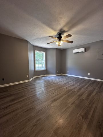 112 Bavaria Rd, Hohenwald, TN 38462