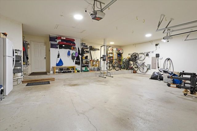 507 Hunters Creek Court, Allen, TX 75013
