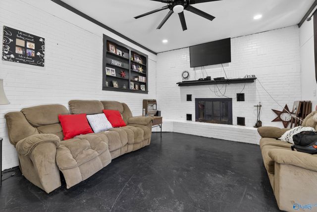 4194 Croft Ferry Road E, Gadsden, AL 35903