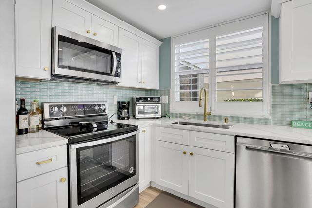 320 S OCEAN Boulevard LP, Delray Beach, FL 33483