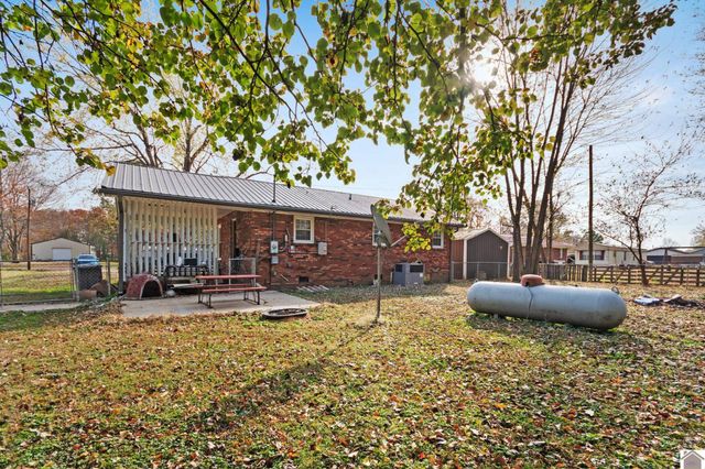 461 Post Oak Drive, Murray, KY 42071