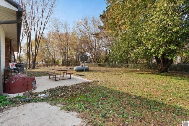 461 Post Oak Drive, Murray, KY 42071