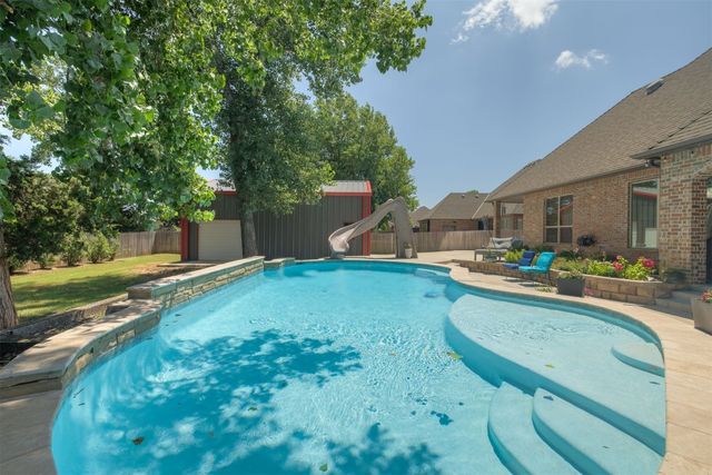 709 E Victoria Terrace, Mustang, OK 73064