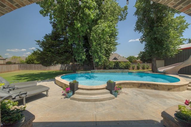 709 E Victoria Terrace, Mustang, OK 73064