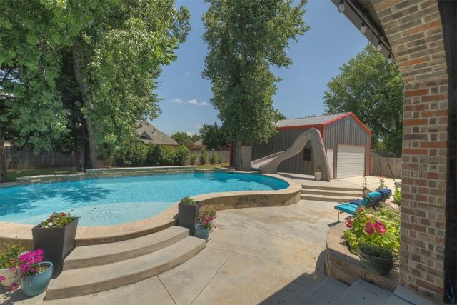709 E Victoria Terrace, Mustang, OK 73064