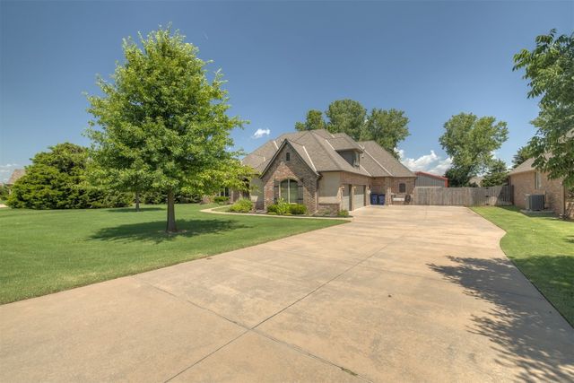 709 E Victoria Terrace, Mustang, OK 73064