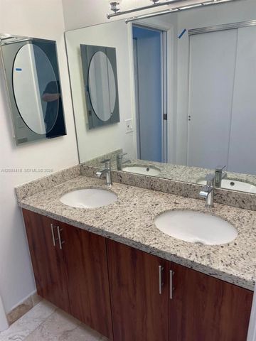 261 Navarre Avenue C-4, Coral Gables, FL 33134