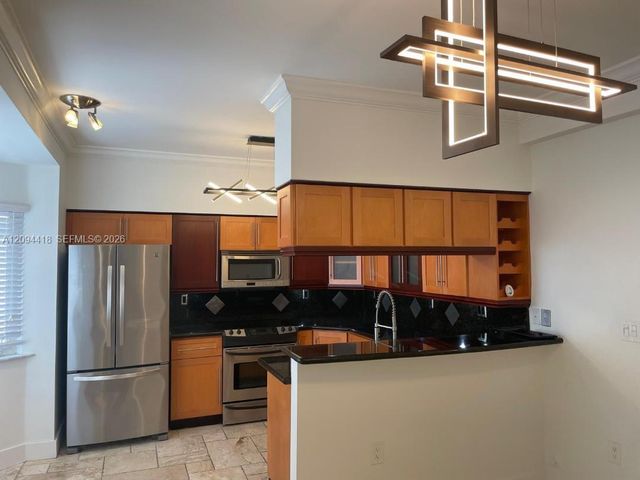 261 Navarre Avenue C-4, Coral Gables, FL 33134