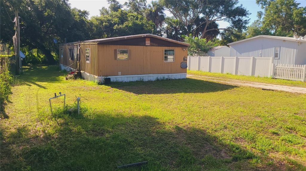 1683 MAGNOLIA LANE, Kissimmee, FL 34746