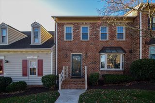 3750 Kenwick TRL, Roanoke, VA 24018