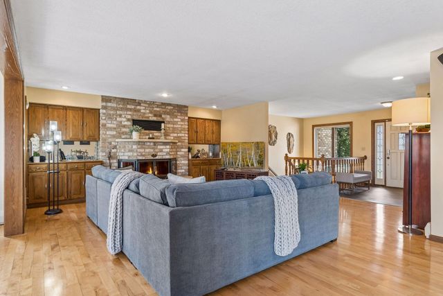 1638 Celia Road, Mendota Heights, MN 55118