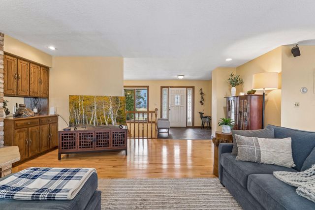 1638 Celia Road, Mendota Heights, MN 55118