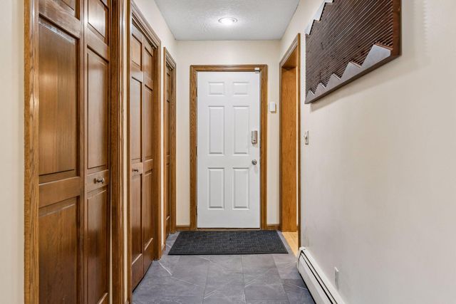 1638 Celia Road, Mendota Heights, MN 55118