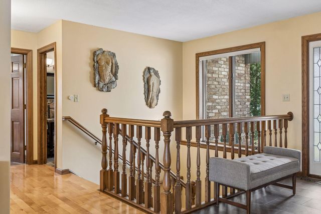 1638 Celia Road, Mendota Heights, MN 55118