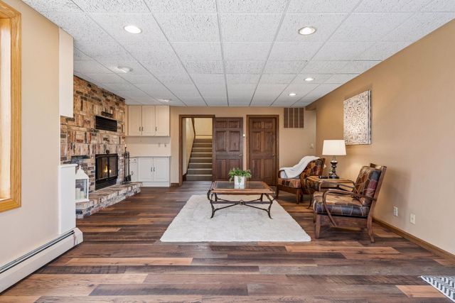 1638 Celia Road, Mendota Heights, MN 55118