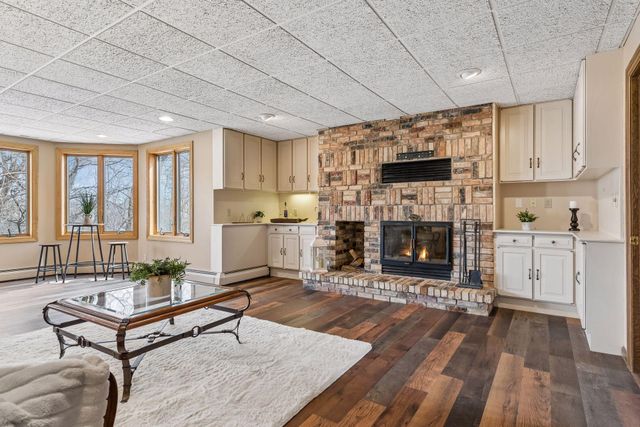 1638 Celia Road, Mendota Heights, MN 55118