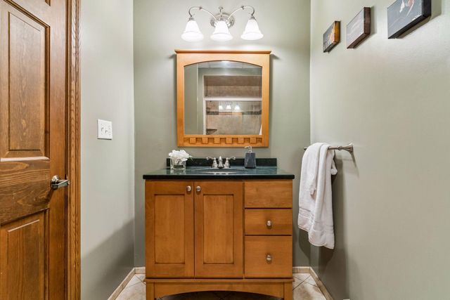 1638 Celia Road, Mendota Heights, MN 55118