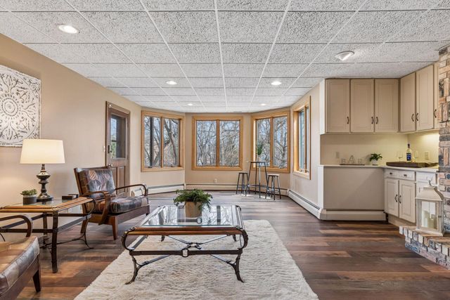 1638 Celia Road, Mendota Heights, MN 55118