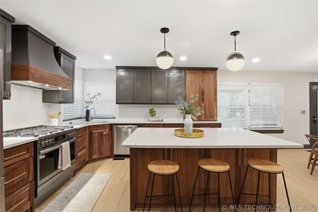 18015 E 95th Street North, Owasso, OK 74055