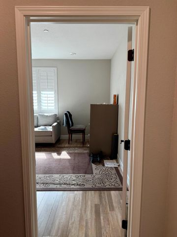 962 Orange Blossom Ave, Manteca, CA 95337